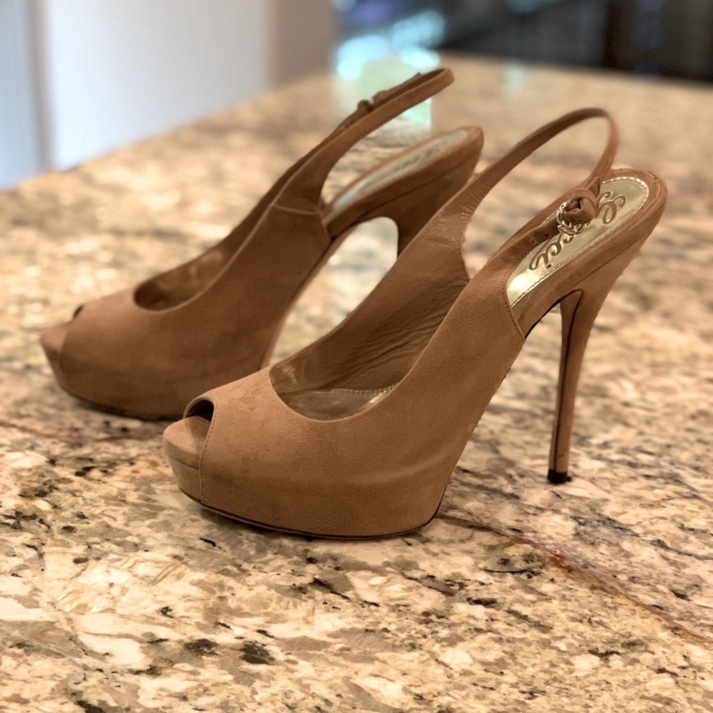 Gucci sling back heels size 37